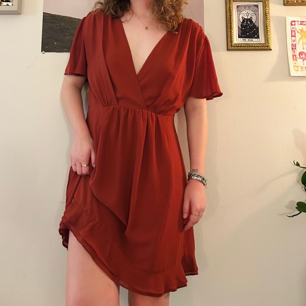 Chic V-Neck Rust Mini Dress